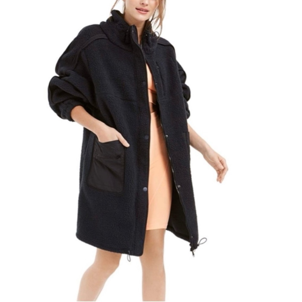 Free People Movement Glacier Long Black Snap Closure Fleece Jacket Coat M $168 - Picture 3 of 8